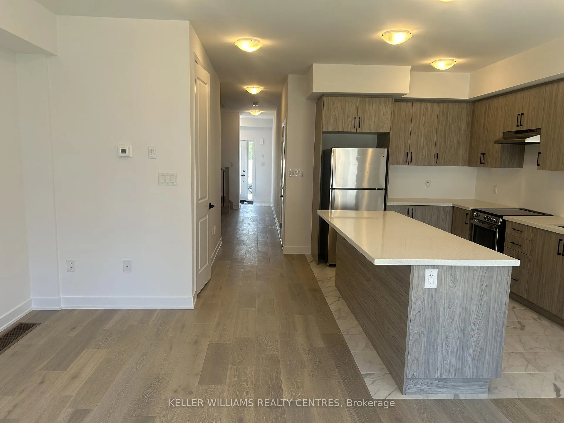 Photo 10 of 22 McAush Street, Barrie, Rural Barrie Southeast — HOMEH