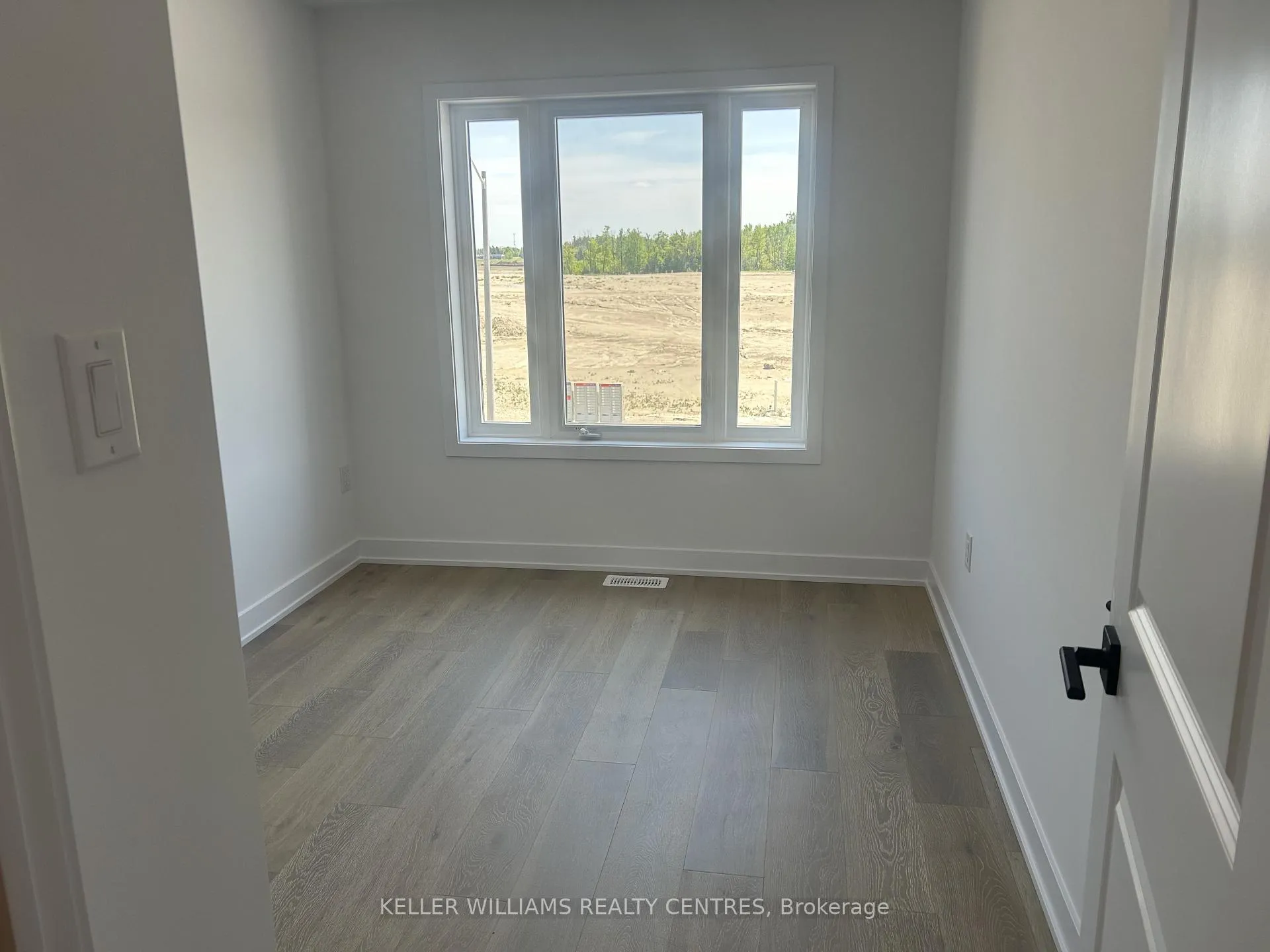 Photo 13 of 22 McAush Street, Barrie, Rural Barrie Southeast — HOMEH