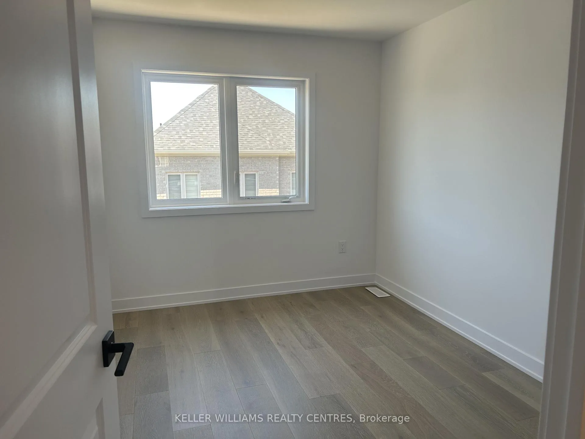 Photo 17 of 22 McAush Street, Barrie, Rural Barrie Southeast — HOMEH