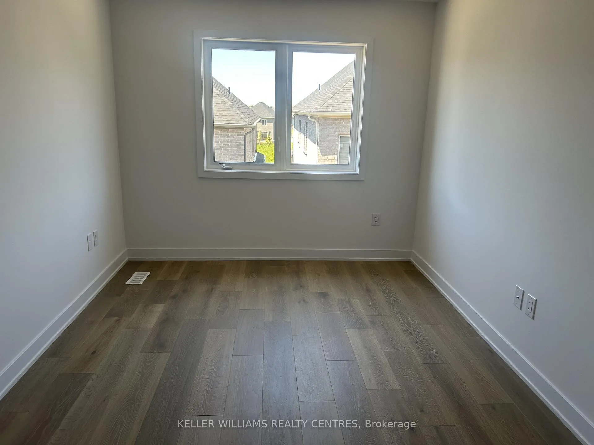 Photo 18 of 22 McAush Street, Barrie, Rural Barrie Southeast — HOMEH