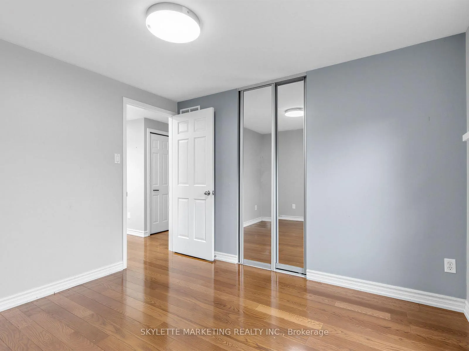Photo 15 of 23 Willowbrook Road, Markham, Aileen-Willowbrook — HOMEH