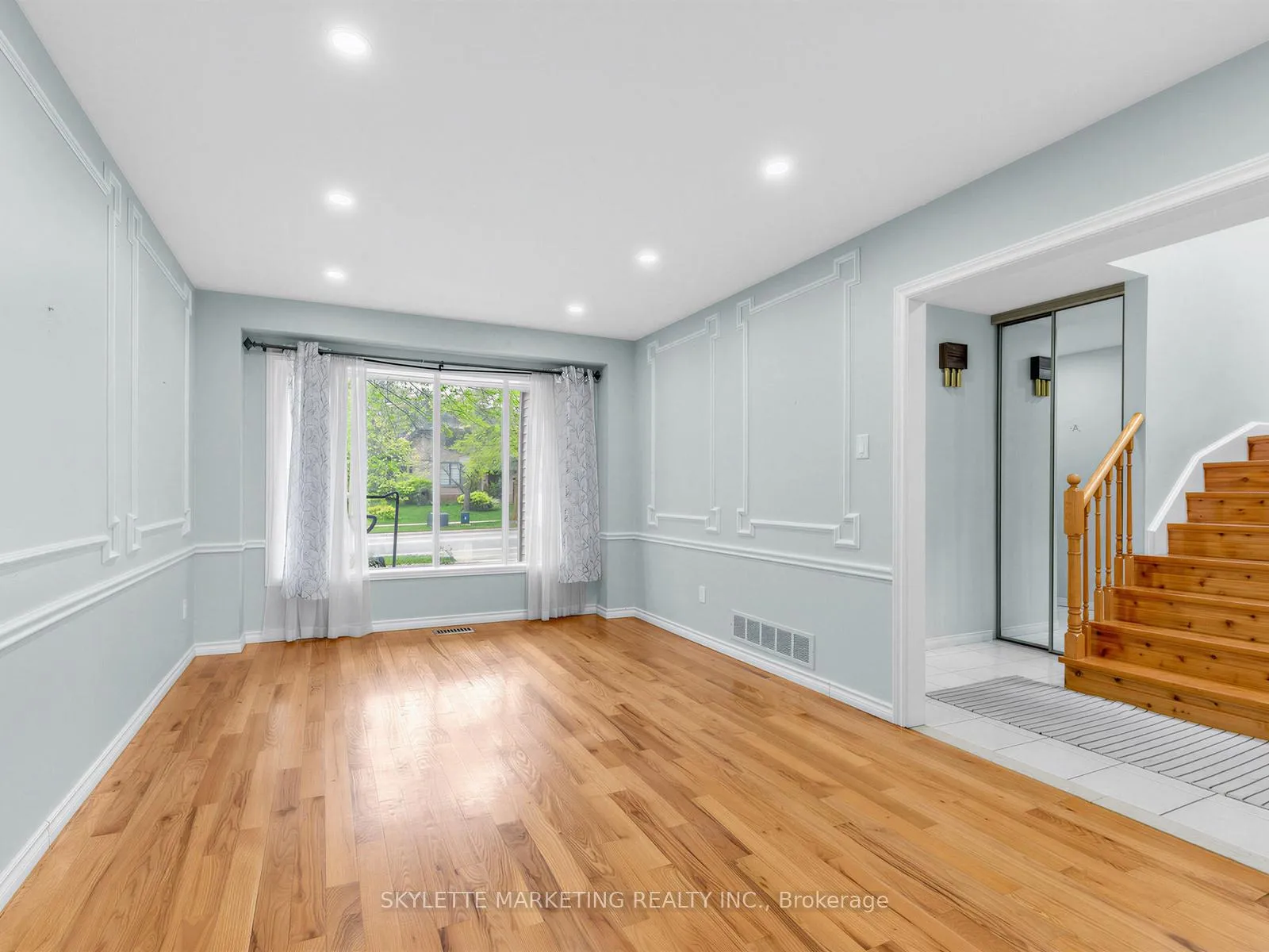 Photo 20 of 23 Willowbrook Road, Markham, Aileen-Willowbrook — HOMEH