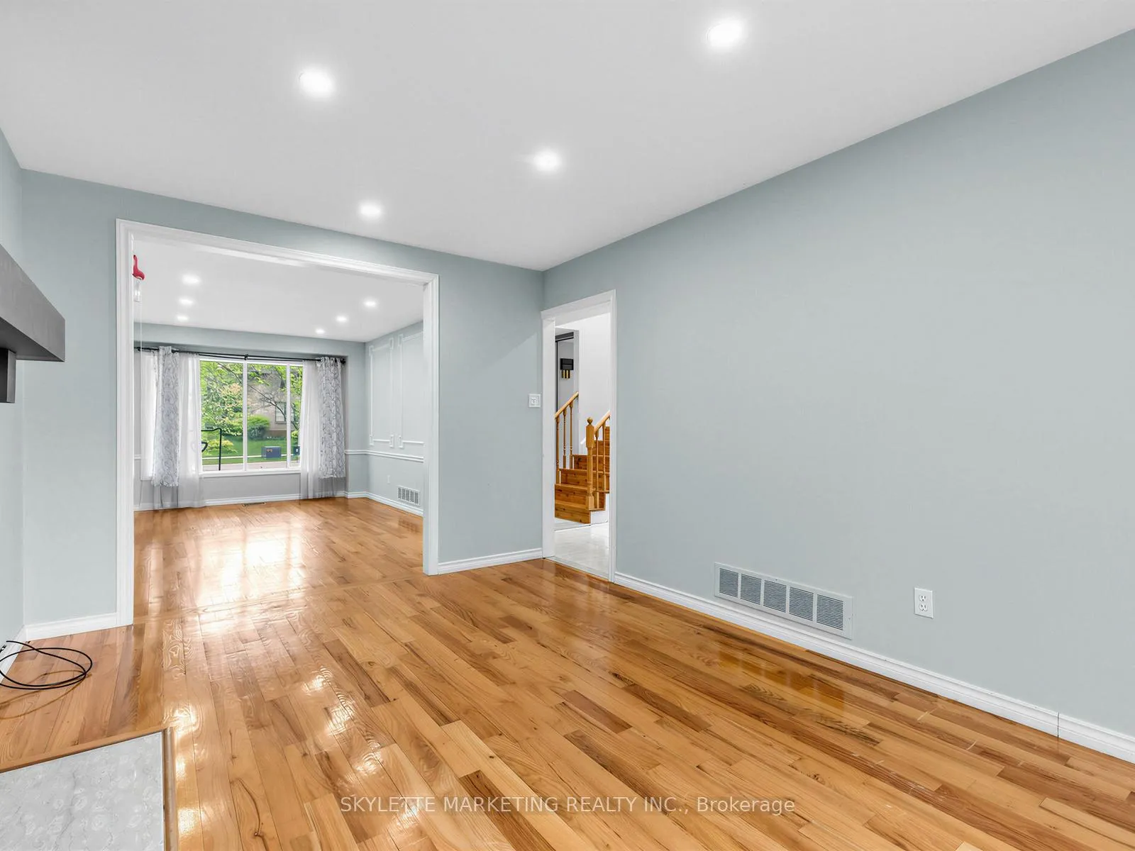 Photo 21 of 23 Willowbrook Road, Markham, Aileen-Willowbrook — HOMEH