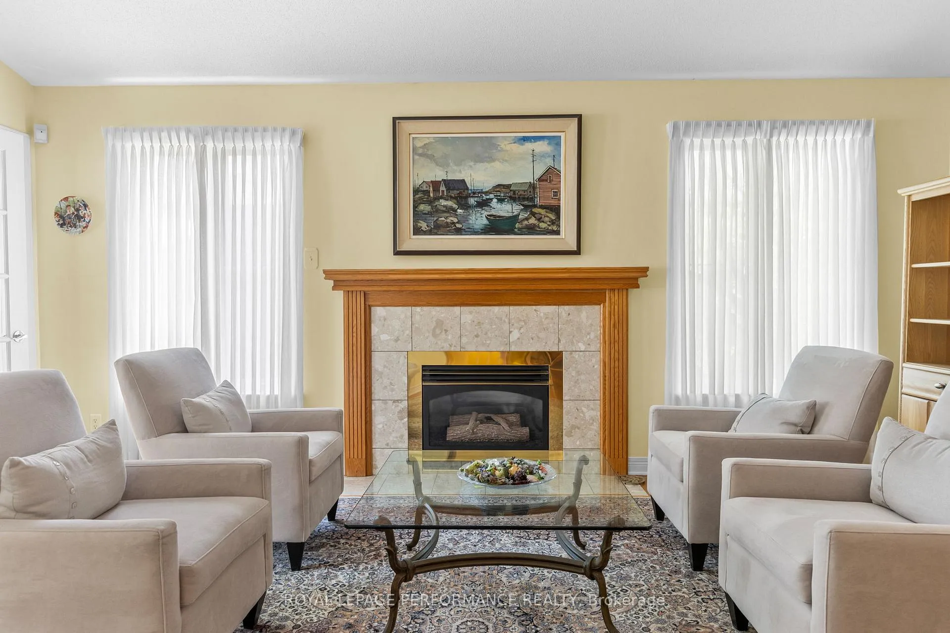 Photo 13 of 7 Roseglen Private, Ottawa, Playfair Park — HOMEH
