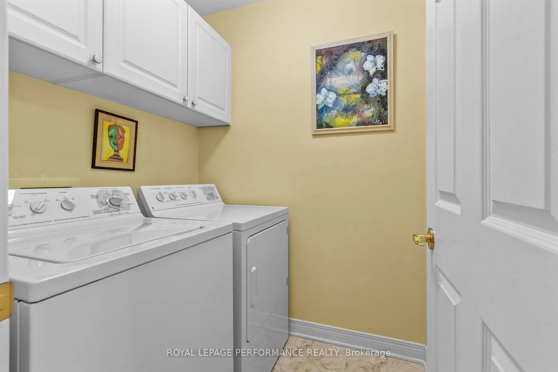 Photo 27 of 7 Roseglen Private, Ottawa, Playfair Park — HOMEH