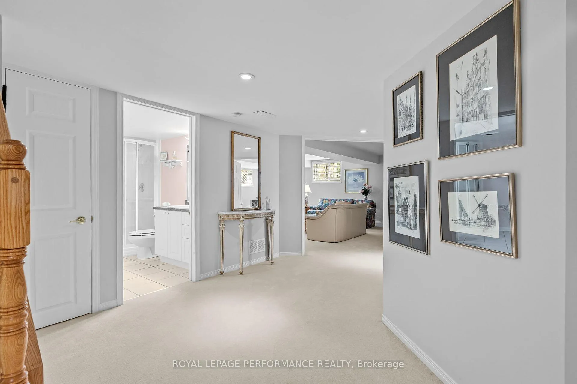 Photo 28 of 7 Roseglen Private, Ottawa, Playfair Park — HOMEH