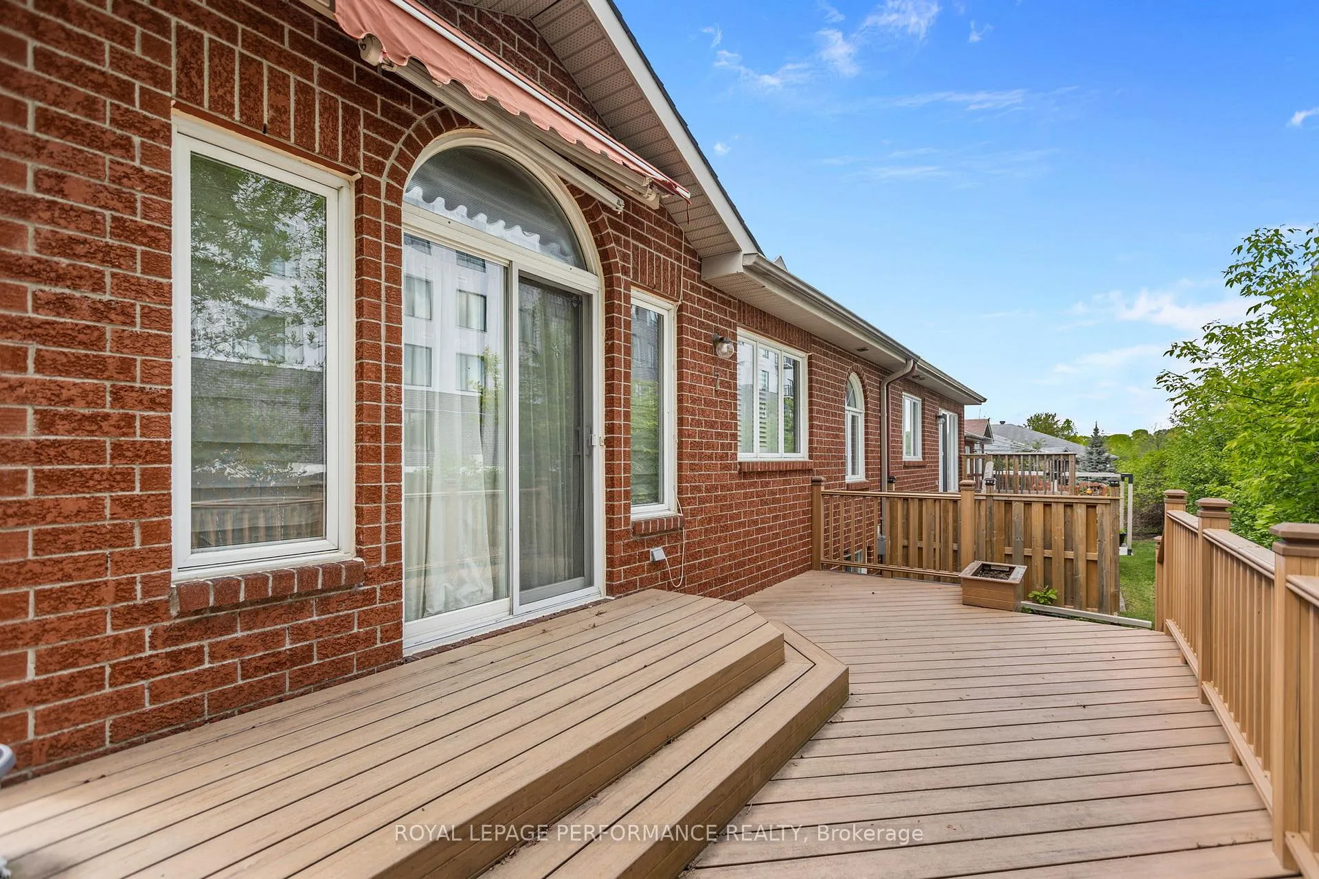 Photo 35 of 7 Roseglen Private, Ottawa, Playfair Park — HOMEH
