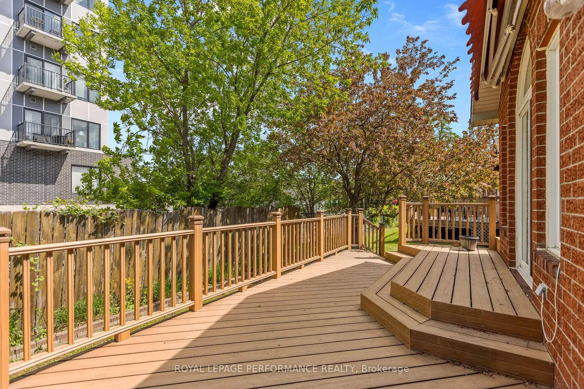 Photo 36 of 7 Roseglen Private, Ottawa, Playfair Park — HOMEH