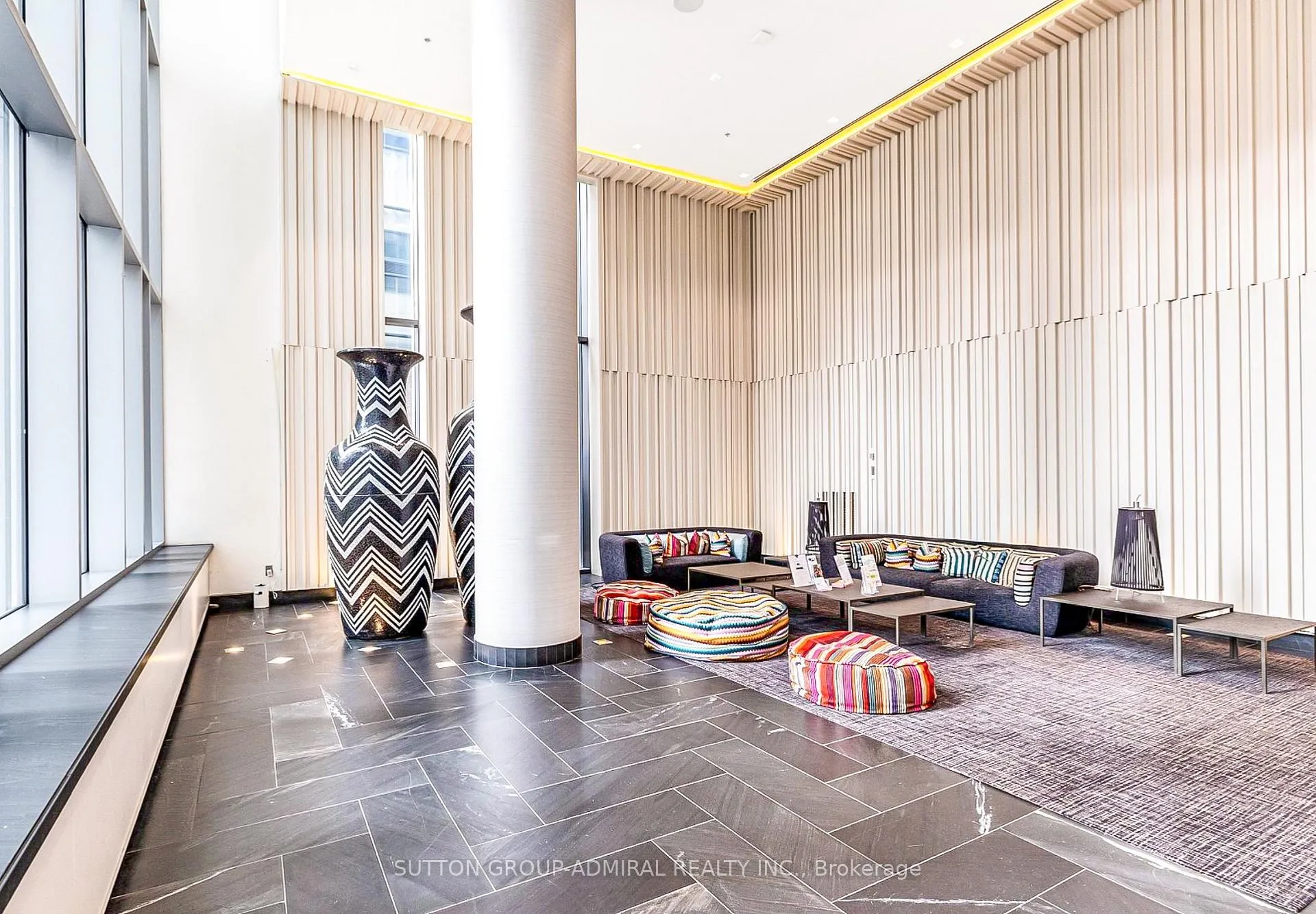 Photo 3 of Unit 2204, 42 Charles Street E, Toronto, Church-Yonge Corridor — HOMEH