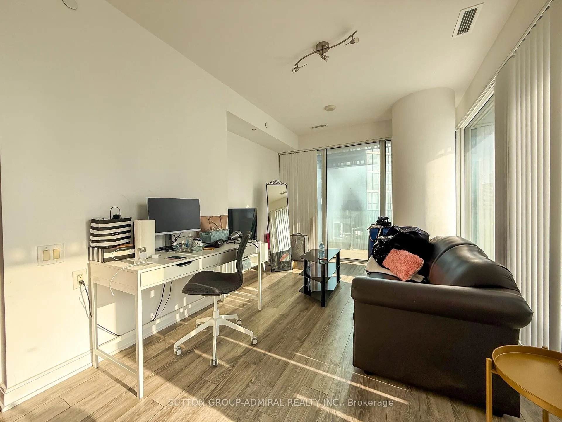 Photo 8 of Unit 2204, 42 Charles Street E, Toronto, Church-Yonge Corridor — HOMEH