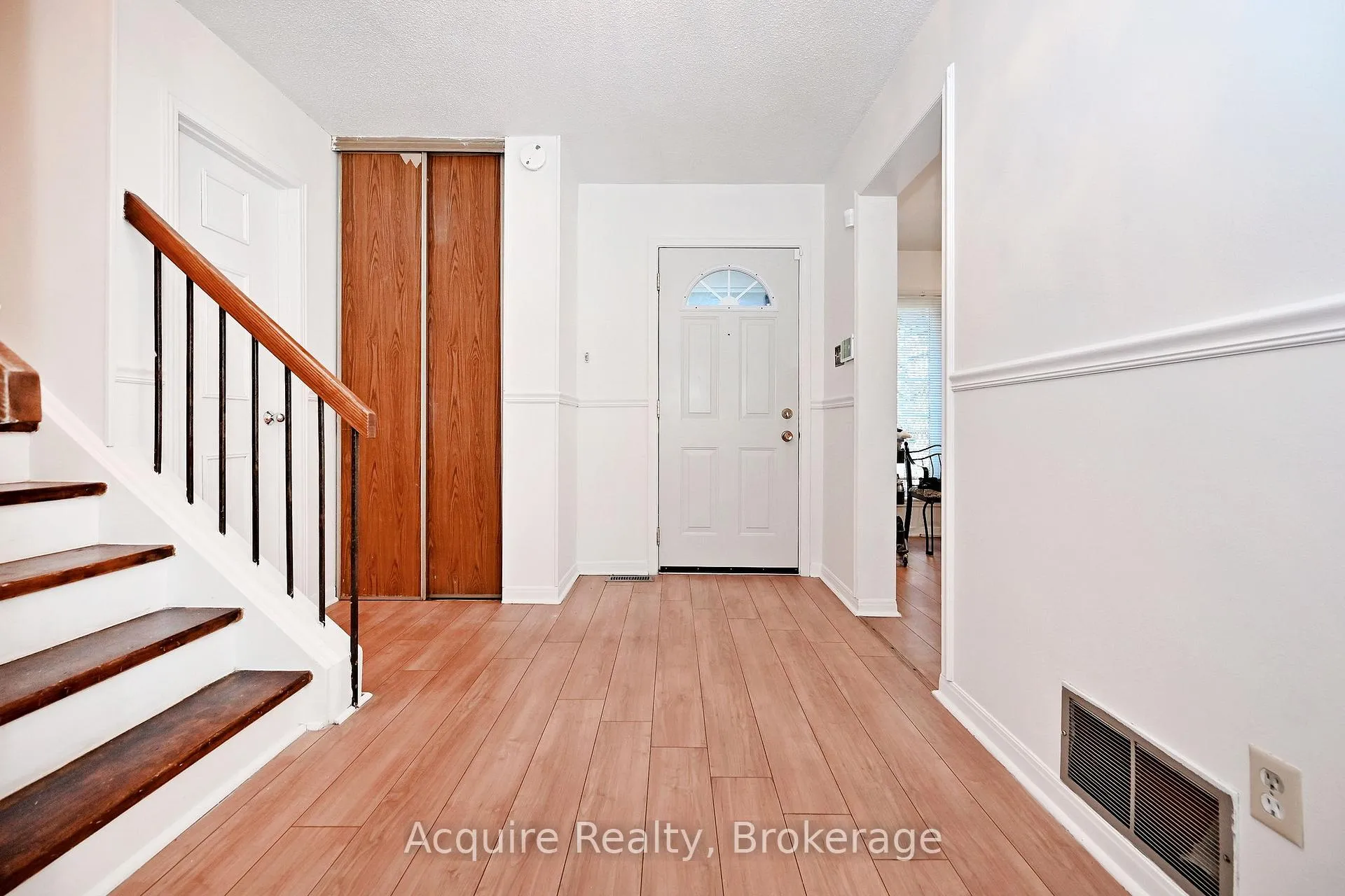 Photo 2 of 64 Bushmills Square, Scarborough, Agincourt North — HOMEH