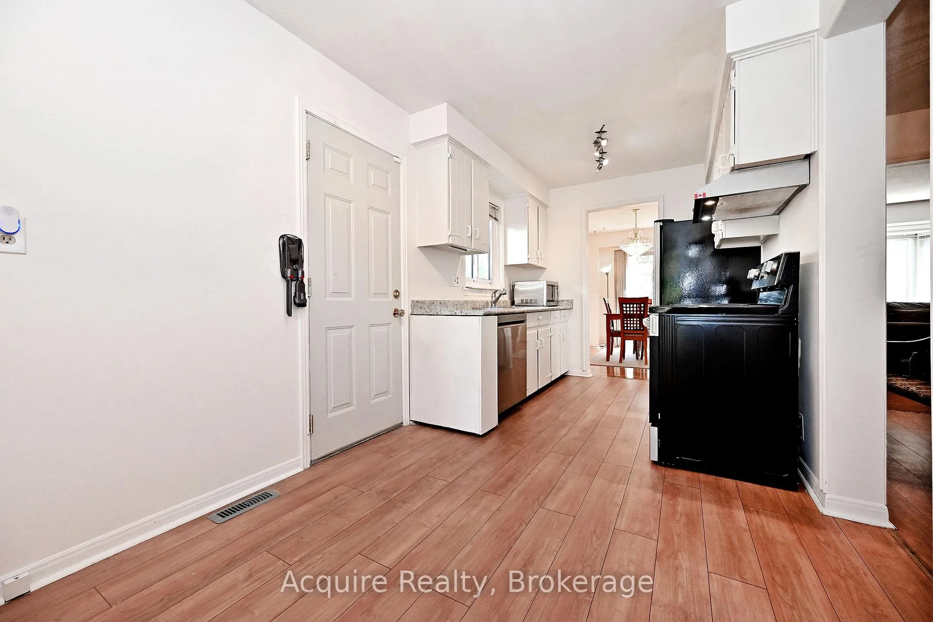Photo 10 of 64 Bushmills Square, Scarborough, Agincourt North — HOMEH