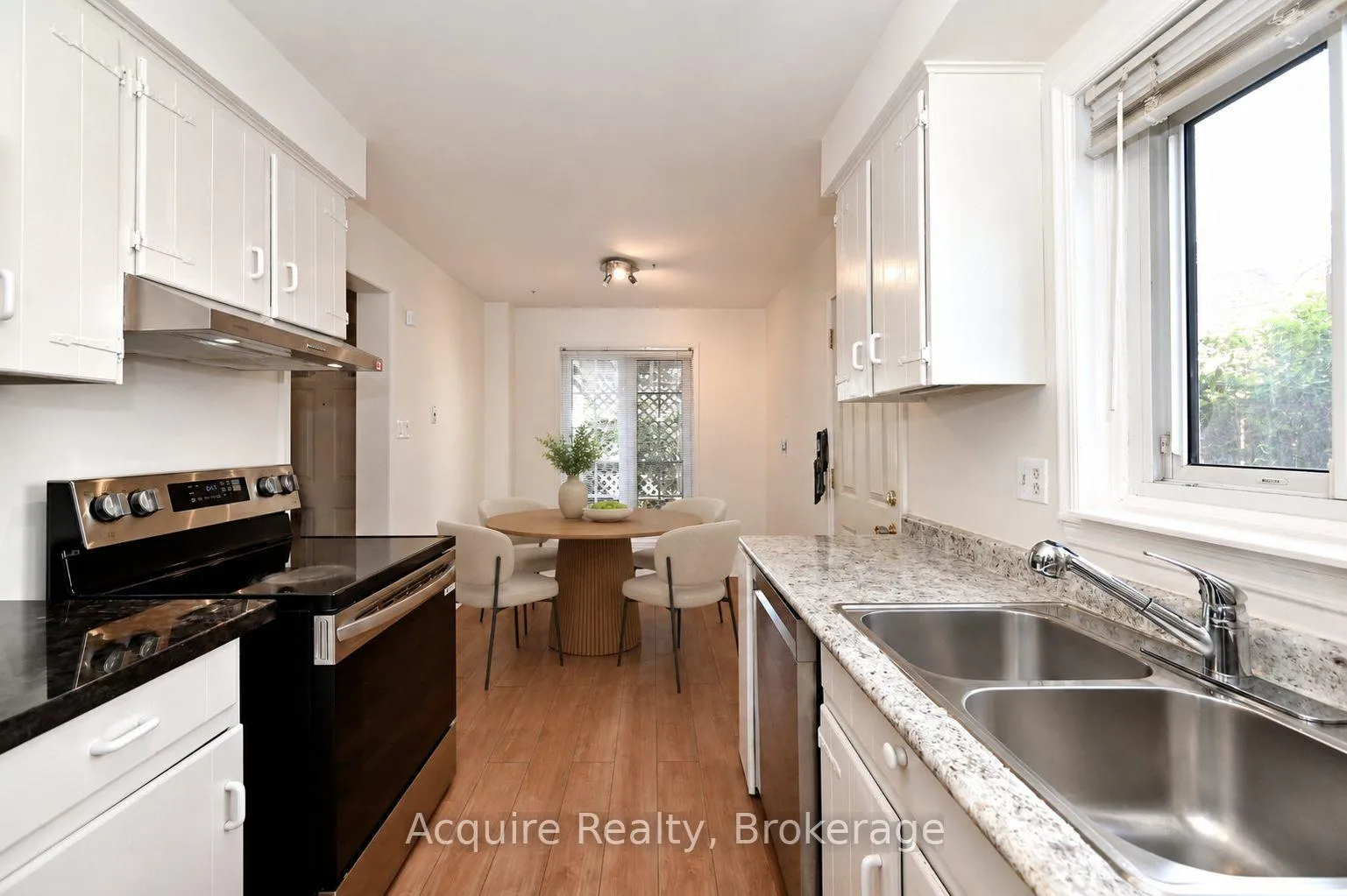Photo 13 of 64 Bushmills Square, Scarborough, Agincourt North — HOMEH