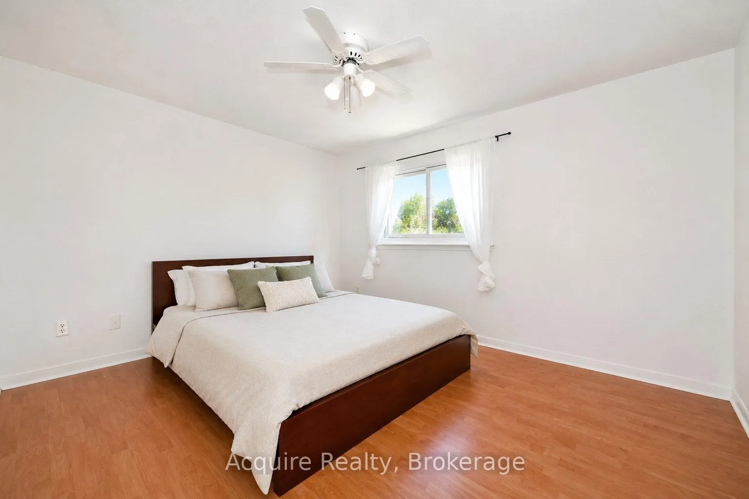 Photo 24 of 64 Bushmills Square, Scarborough, Agincourt North — HOMEH