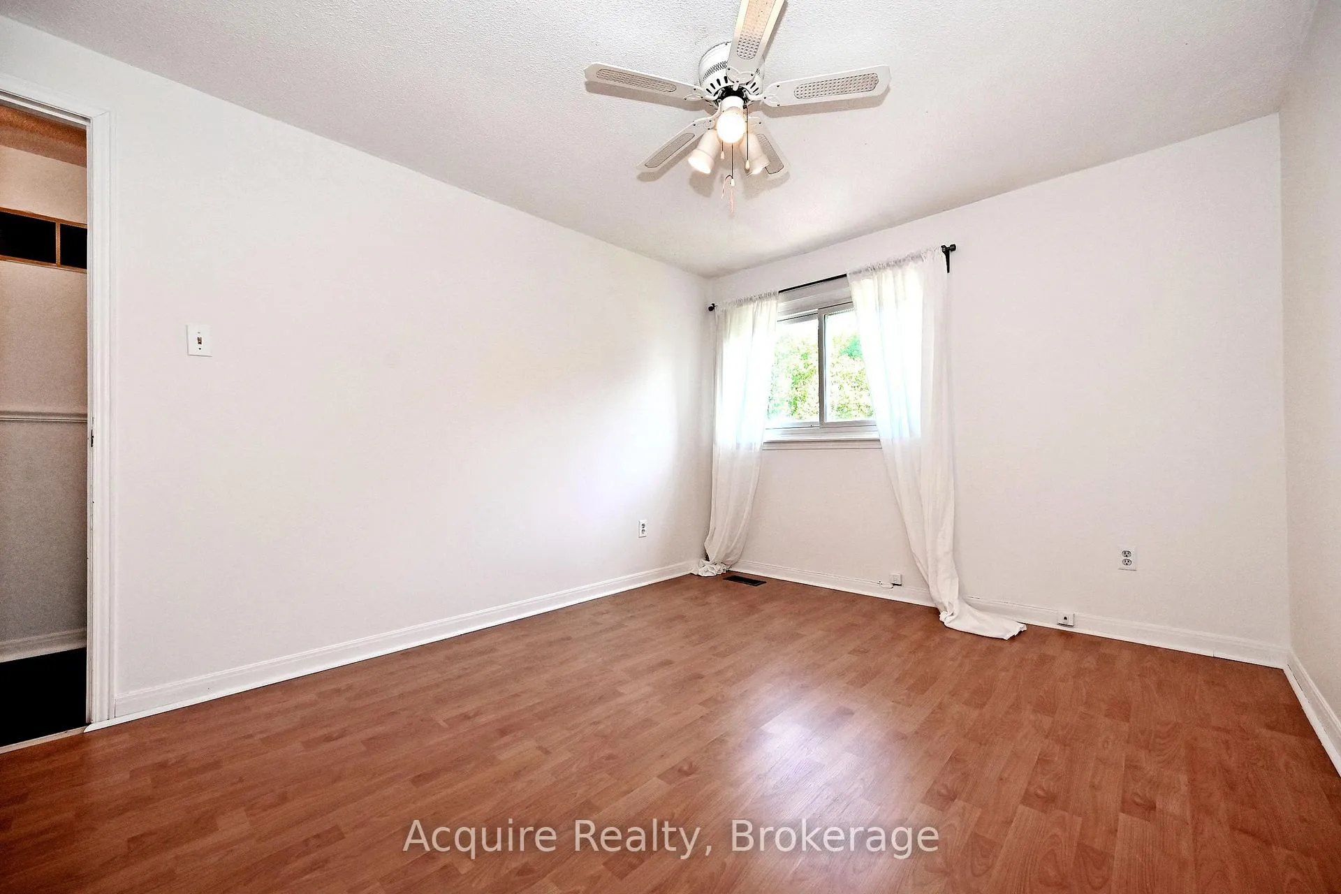 Photo 26 of 64 Bushmills Square, Scarborough, Agincourt North — HOMEH