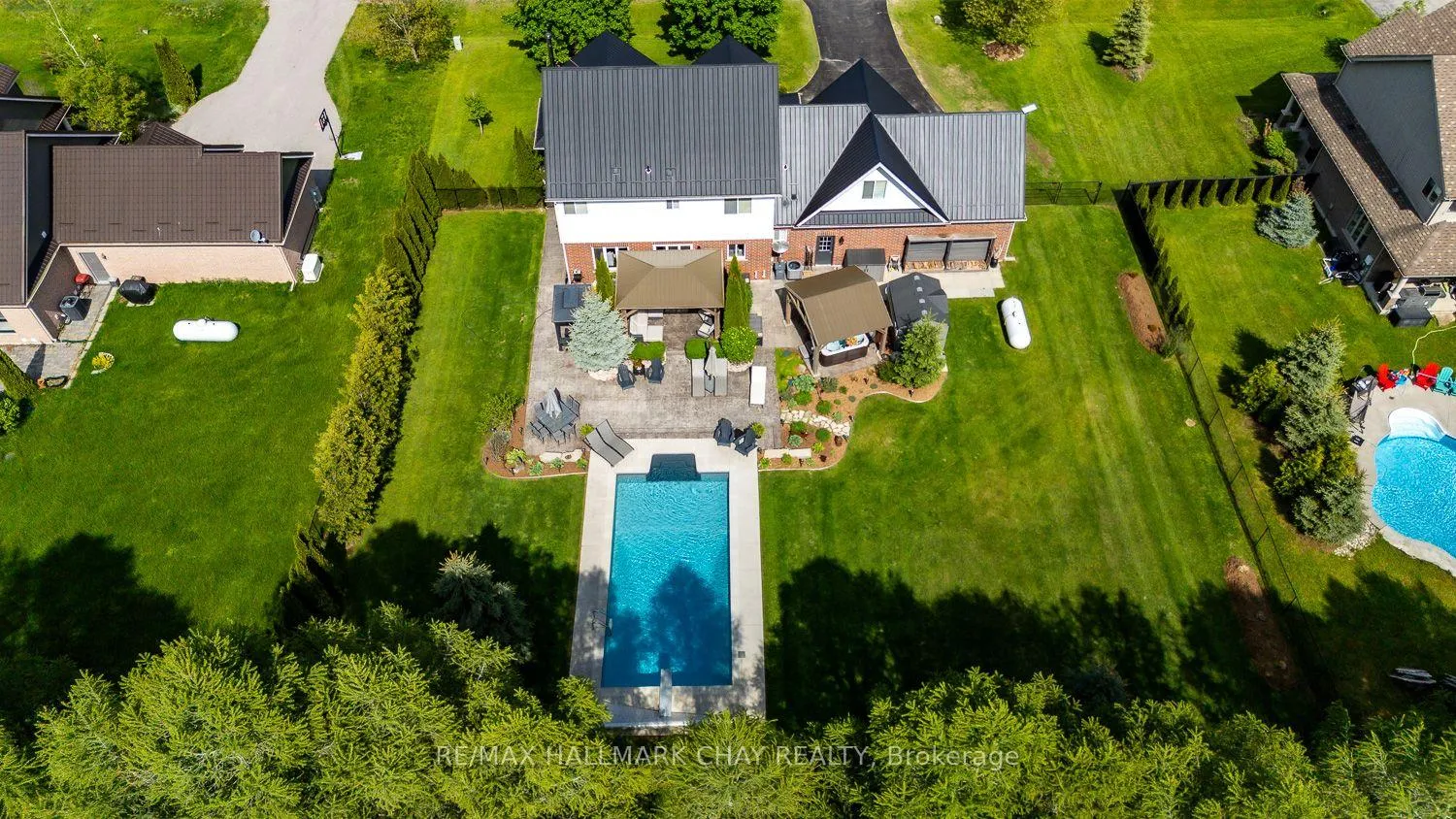 Photo 2 of 23 Somerville Crescent, Mulmur, Rural Mulmur — HOMEH