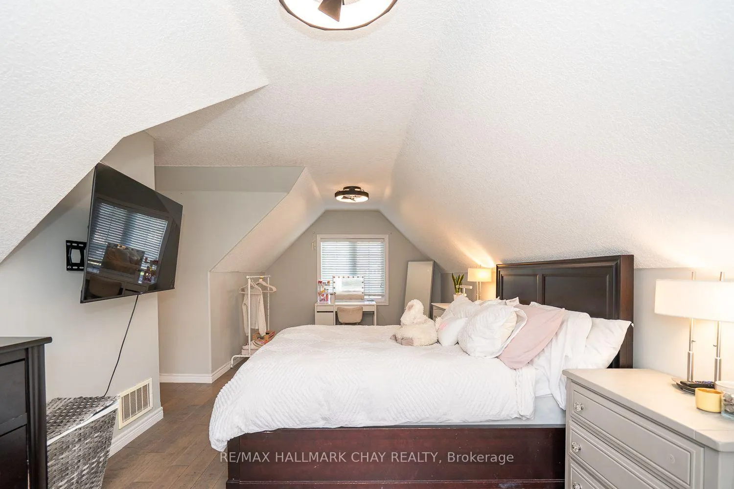 Photo 42 of 23 Somerville Crescent, Mulmur, Rural Mulmur — HOMEH
