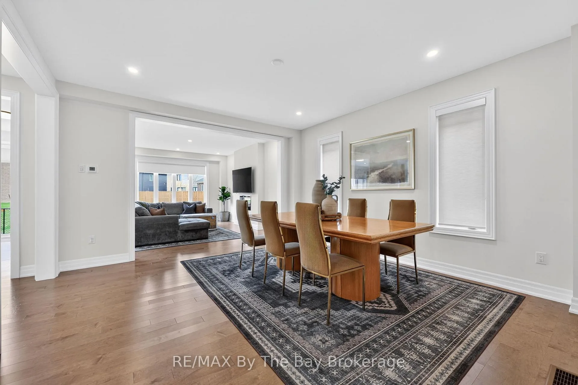 Photo 6 of 167 Rosanne Circle, Wasaga Beach — HOMEH