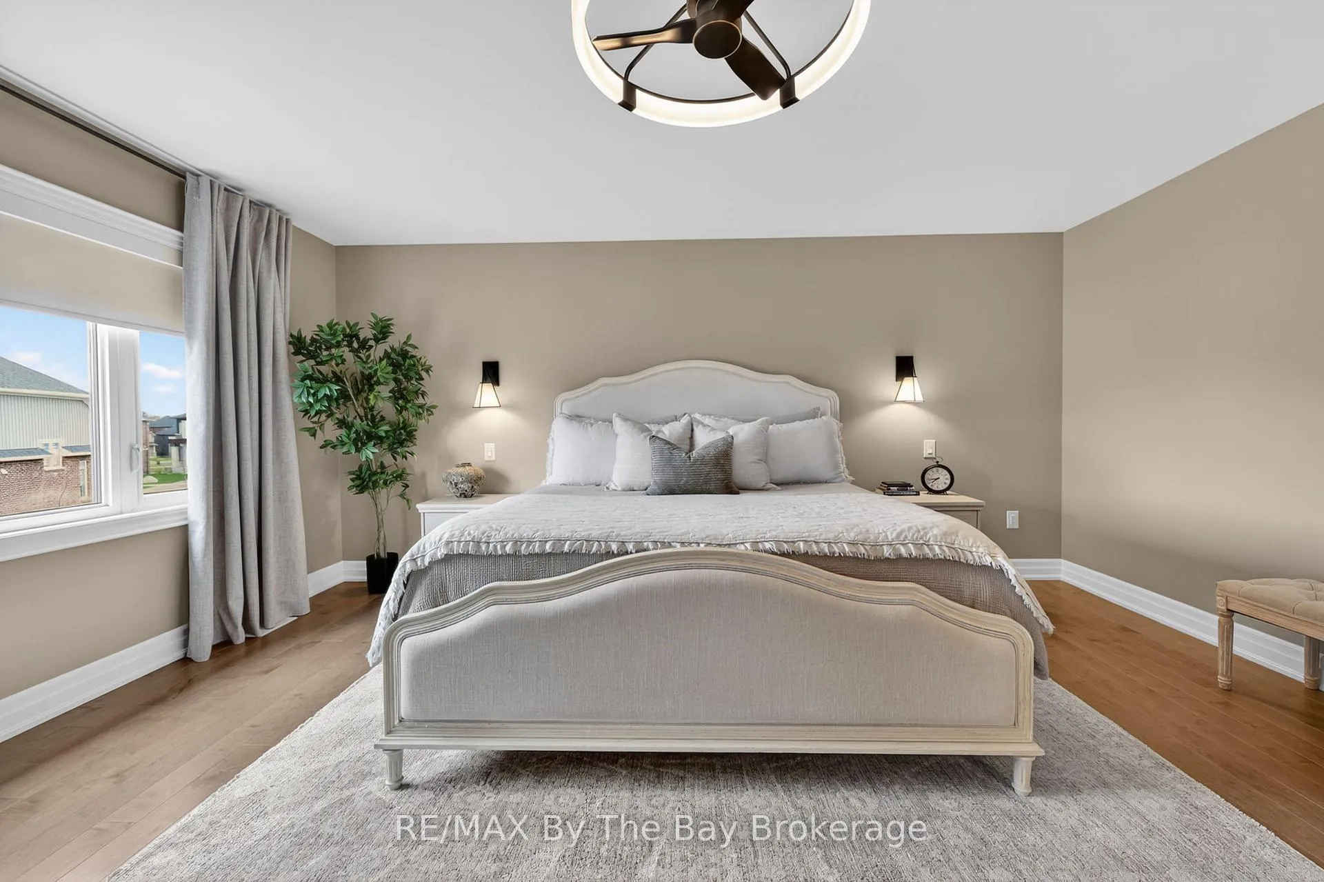 Photo 21 of 167 Rosanne Circle, Wasaga Beach — HOMEH