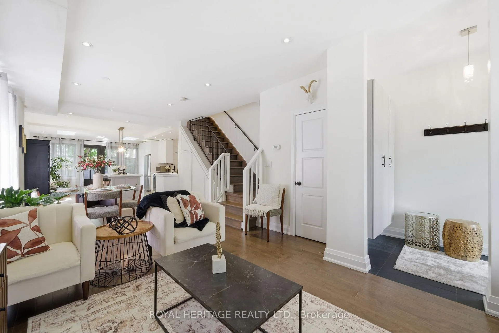 Photo 6 of 268 Hiawatha Road, Toronto, Greenwood-Coxwell — HOMEH