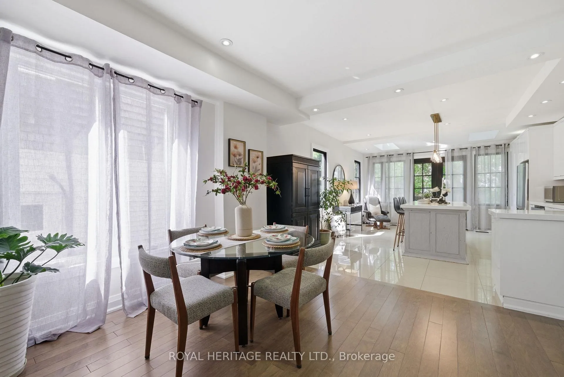 Photo 12 of 268 Hiawatha Road, Toronto, Greenwood-Coxwell — HOMEH