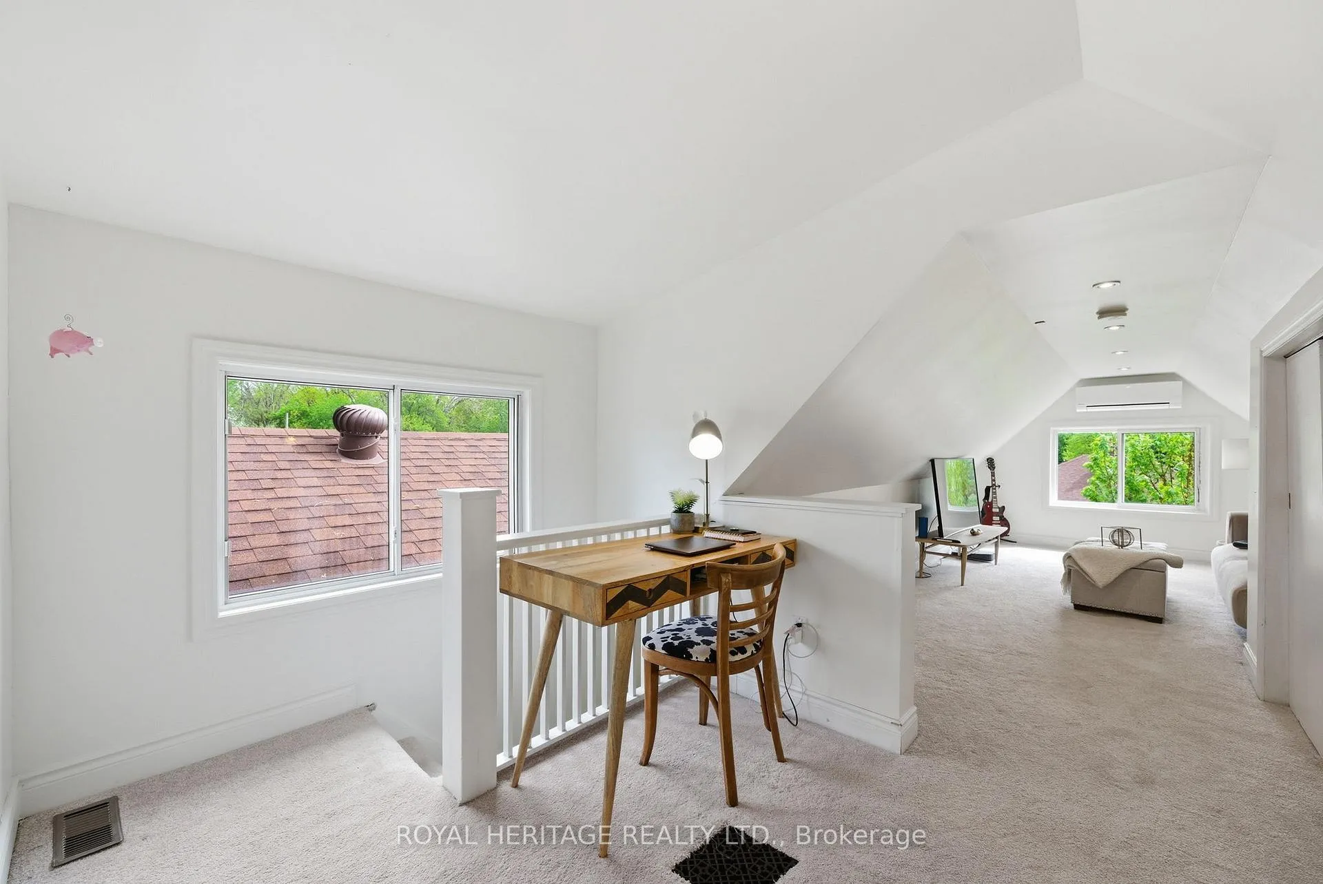 Photo 21 of 268 Hiawatha Road, Toronto, Greenwood-Coxwell — HOMEH