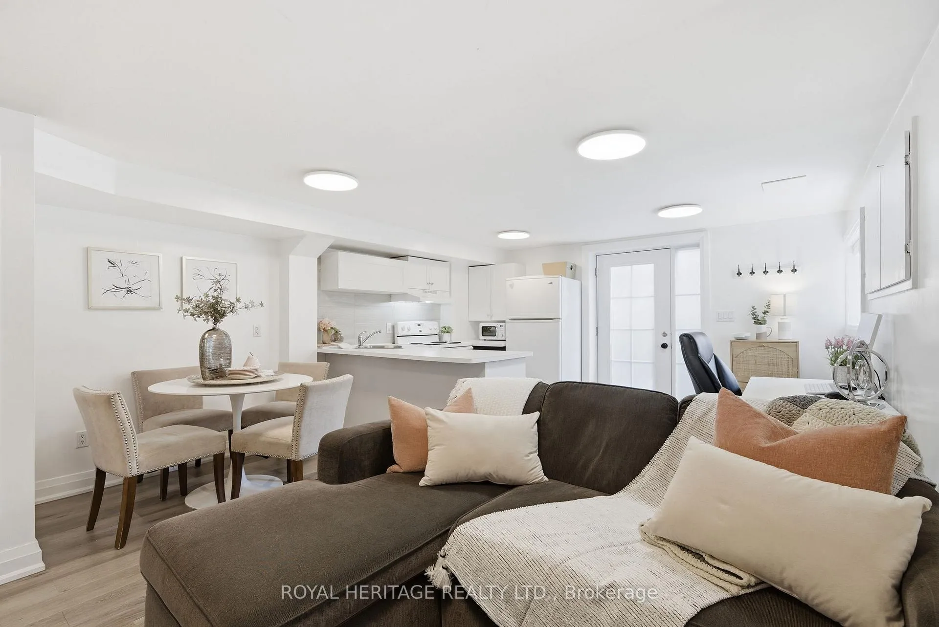 Photo 23 of 268 Hiawatha Road, Toronto, Greenwood-Coxwell — HOMEH