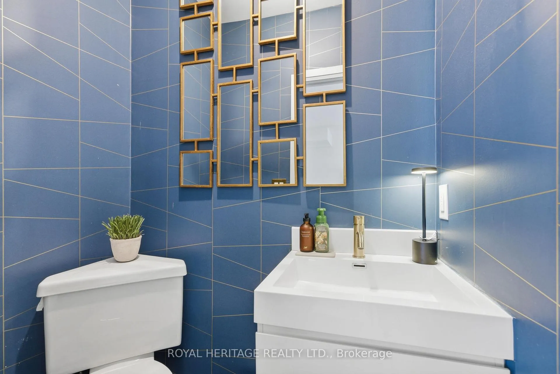Photo 26 of 268 Hiawatha Road, Toronto, Greenwood-Coxwell — HOMEH