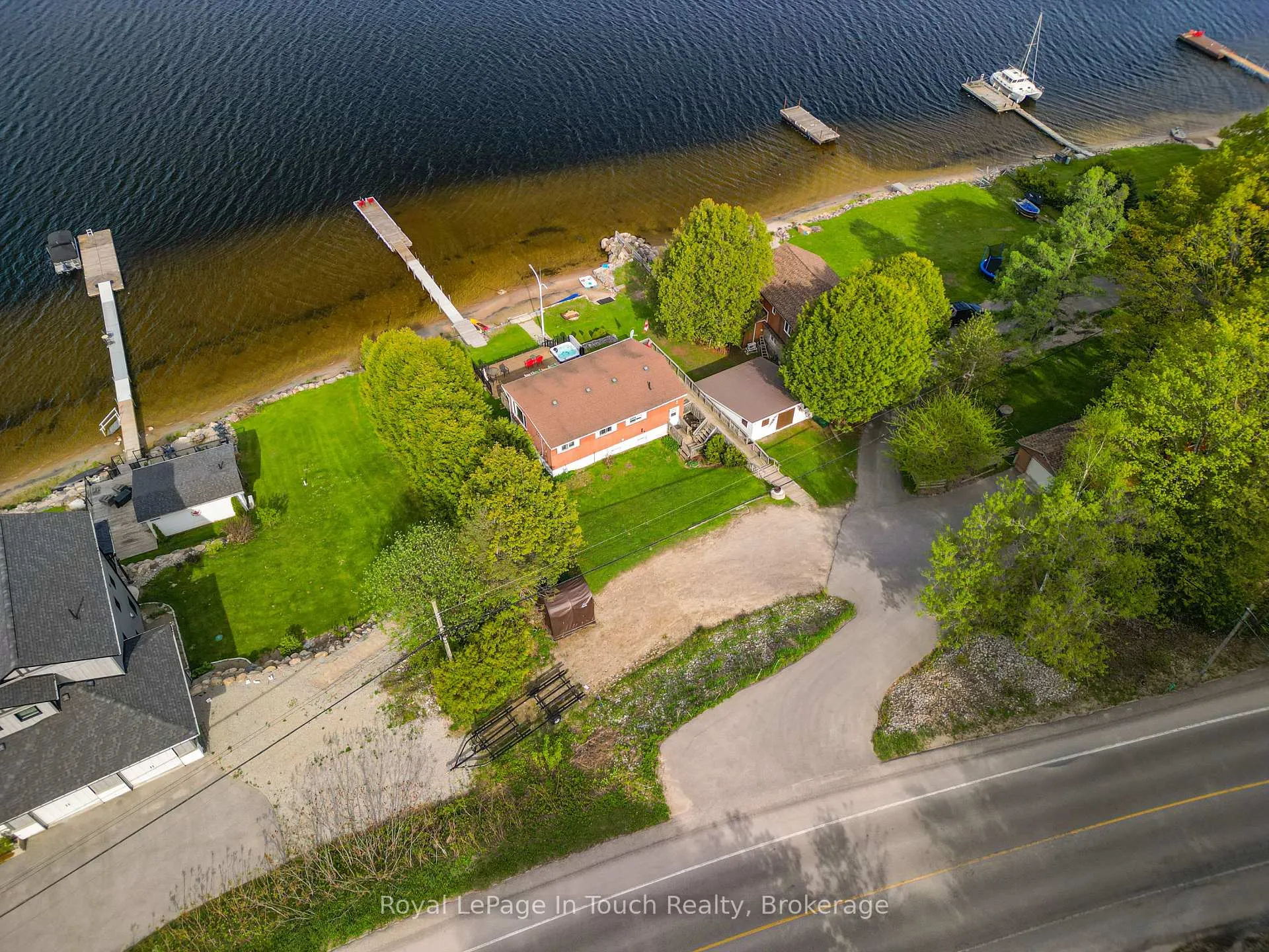 Photo 10 of 441 Champlain Road, Penetanguishene — HOMEH