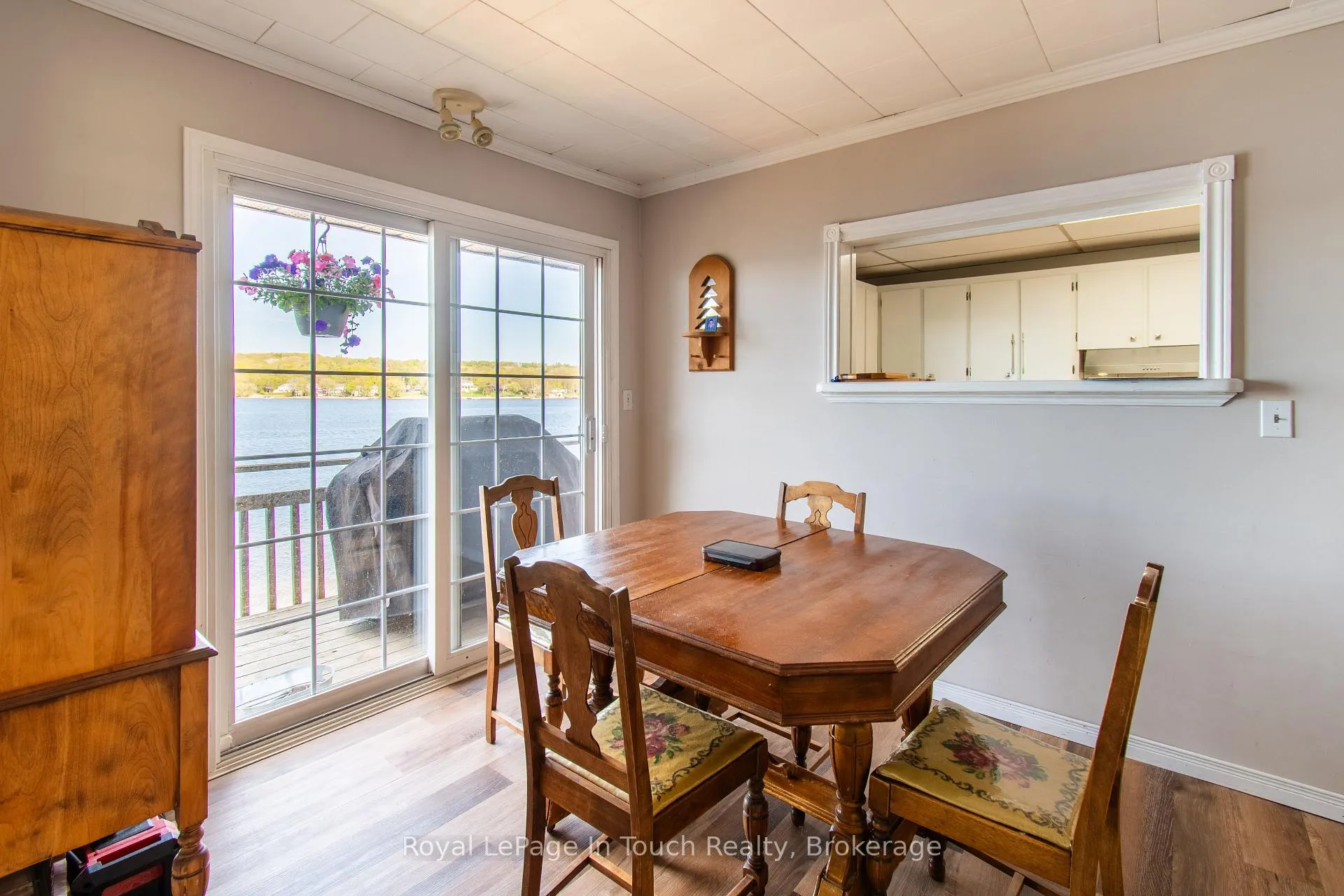 Photo 17 of 441 Champlain Road, Penetanguishene — HOMEH