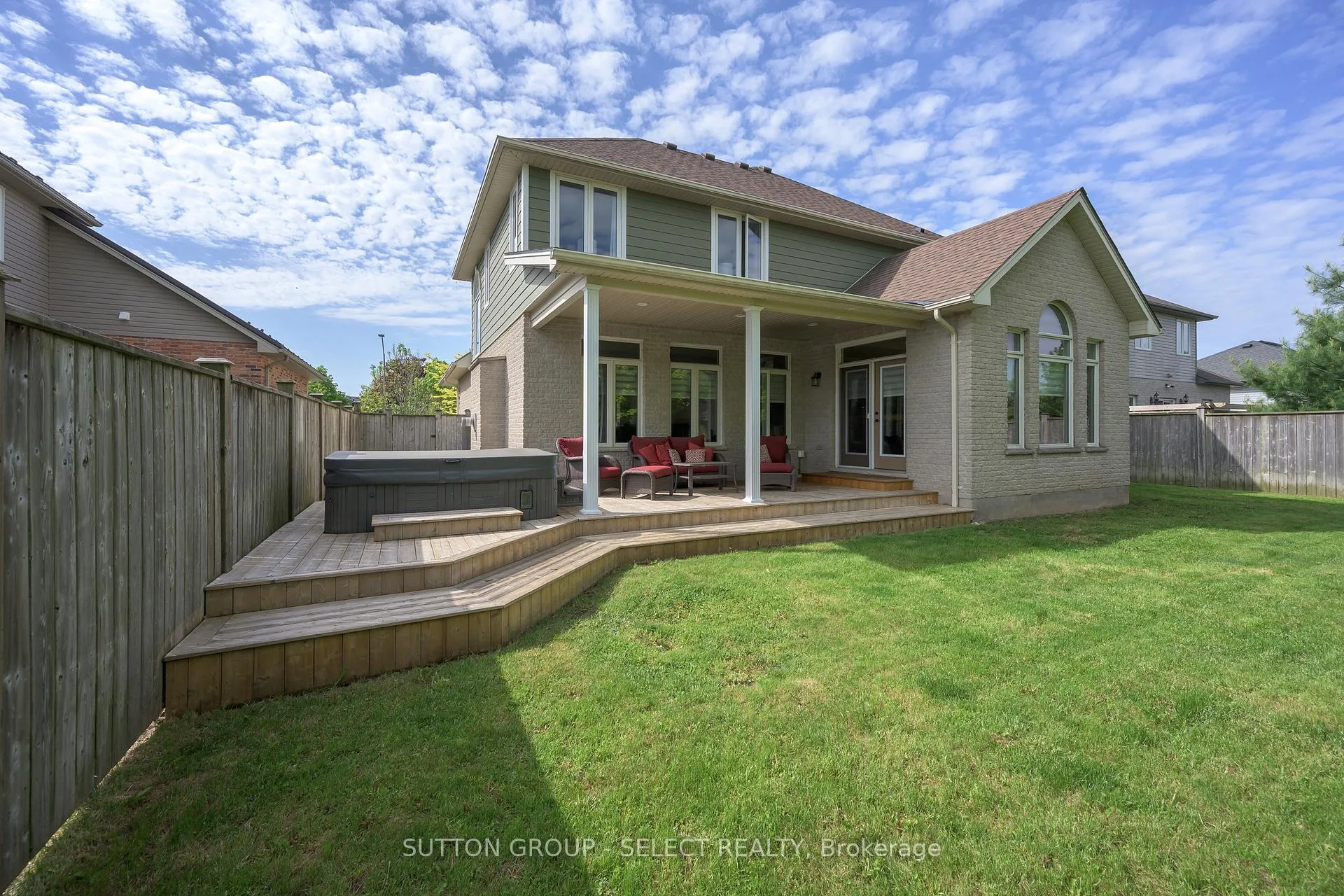 Photo 7 of 220 Boyd Boulevard, Zorra, Thamesford — HOMEH
