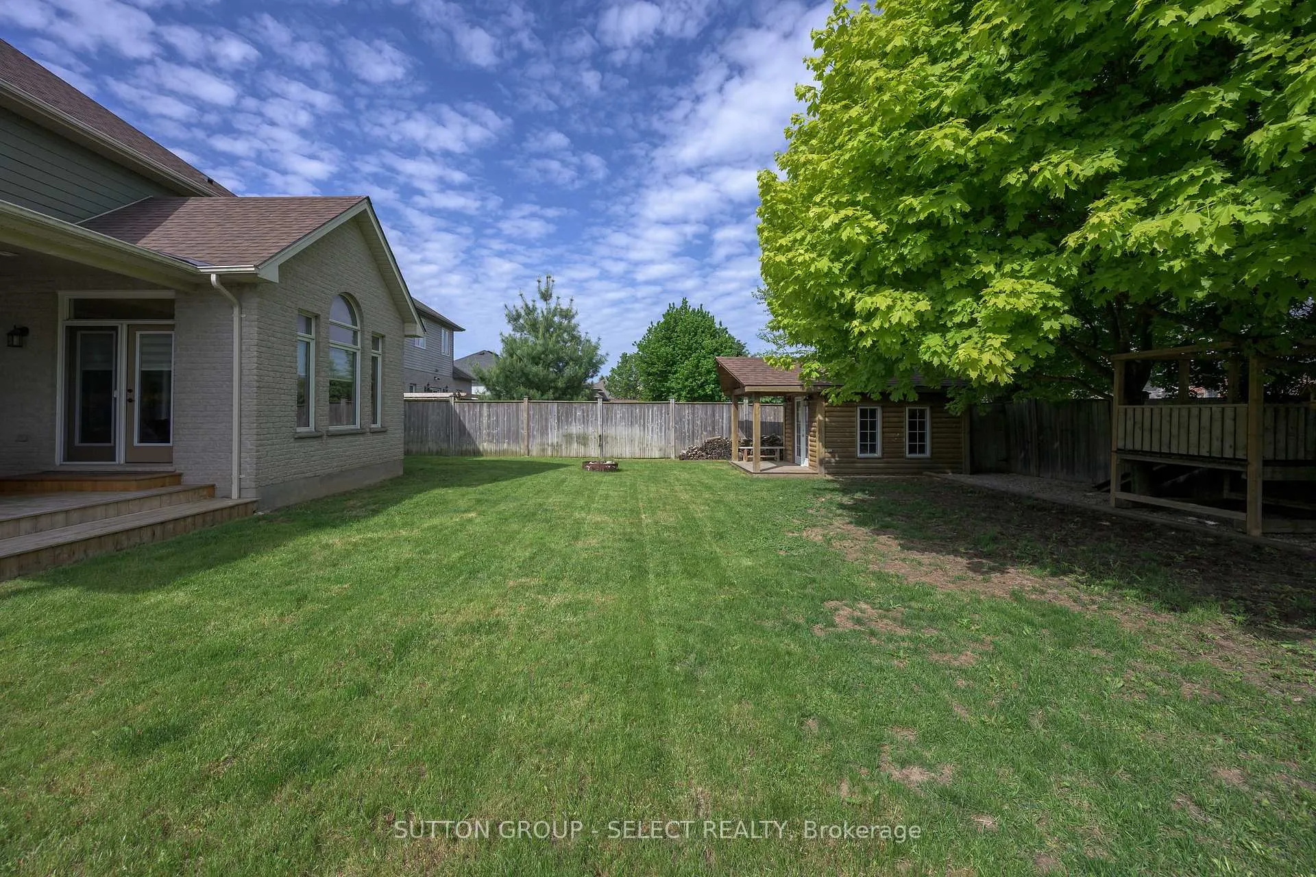 Photo 8 of 220 Boyd Boulevard, Zorra, Thamesford — HOMEH