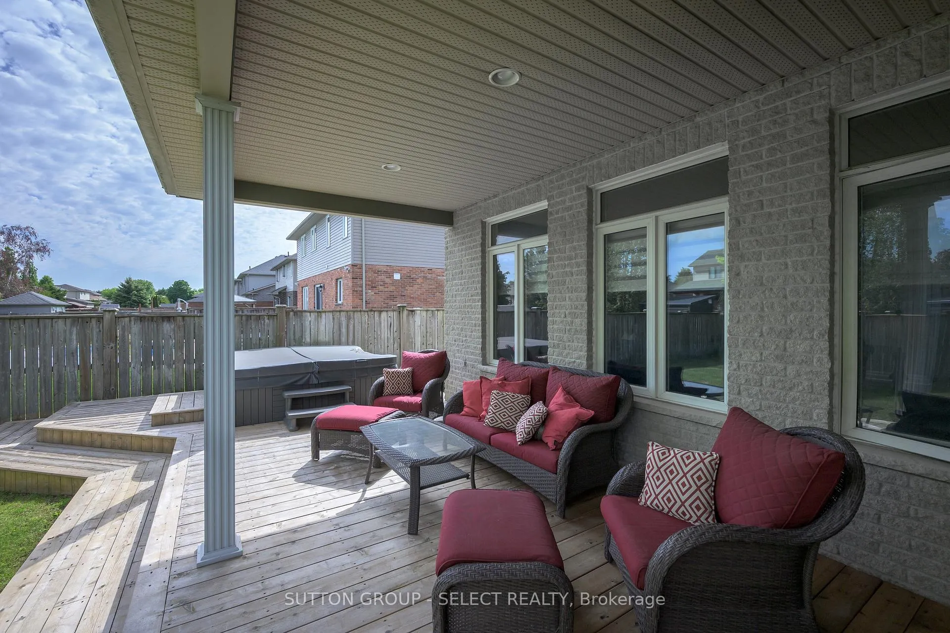 Photo 11 of 220 Boyd Boulevard, Zorra, Thamesford — HOMEH