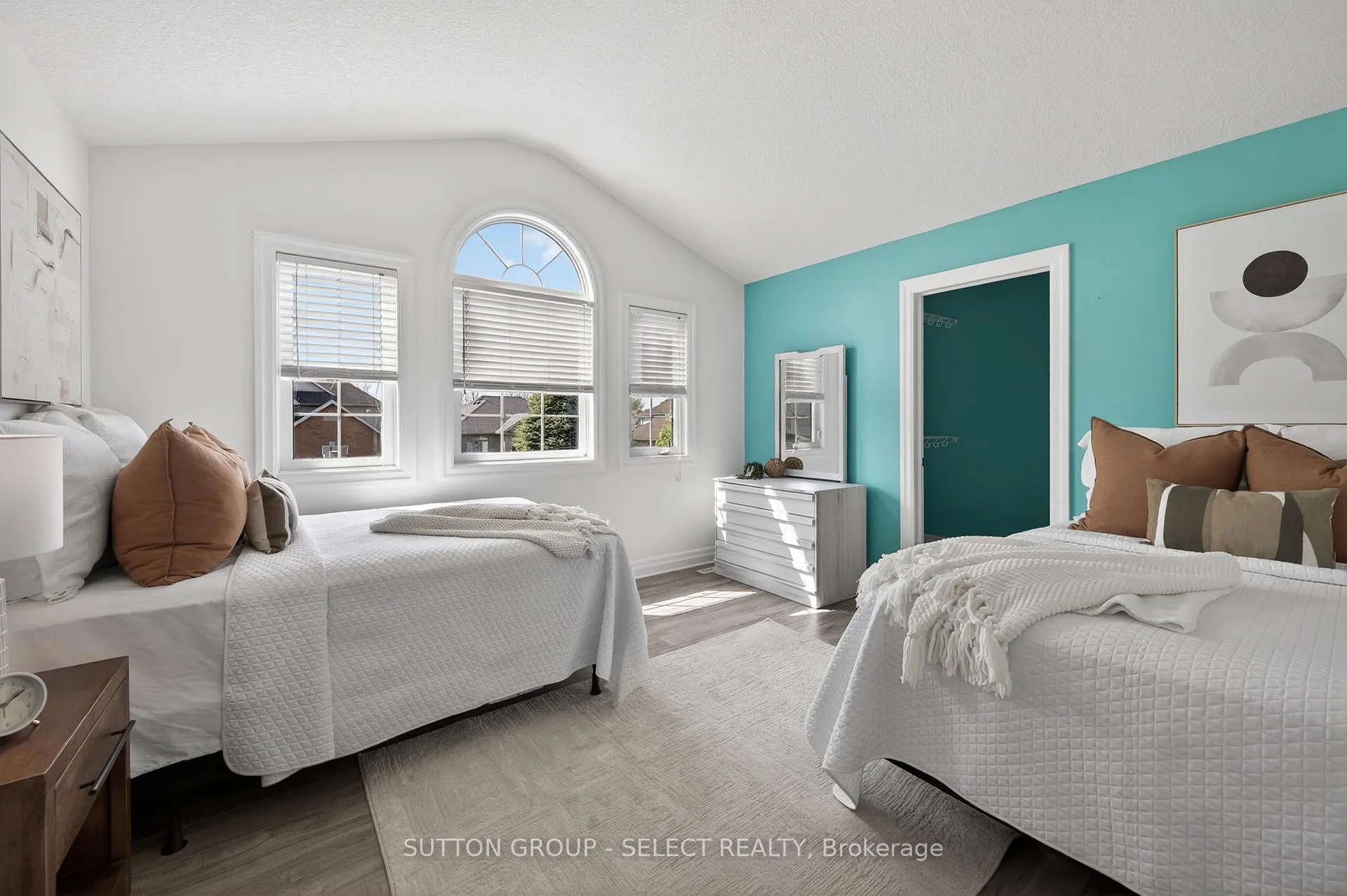 Photo 32 of 220 Boyd Boulevard, Zorra, Thamesford — HOMEH