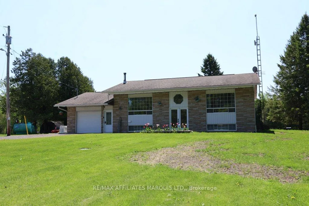 Photo 2 of 18990 Kenyon Conc Rd 4, North Glengarry, North Glengarry (Kenyon) Twp — HOMEH