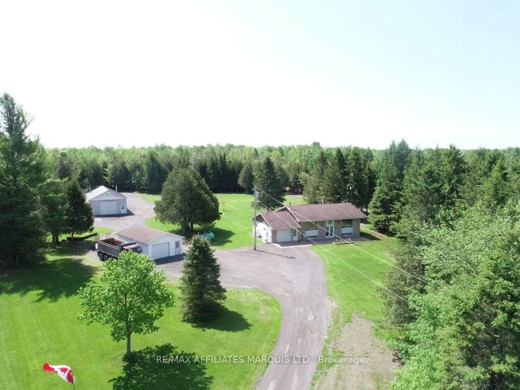 Photo 7 of 18990 Kenyon Conc Rd 4, North Glengarry, North Glengarry (Kenyon) Twp — HOMEH