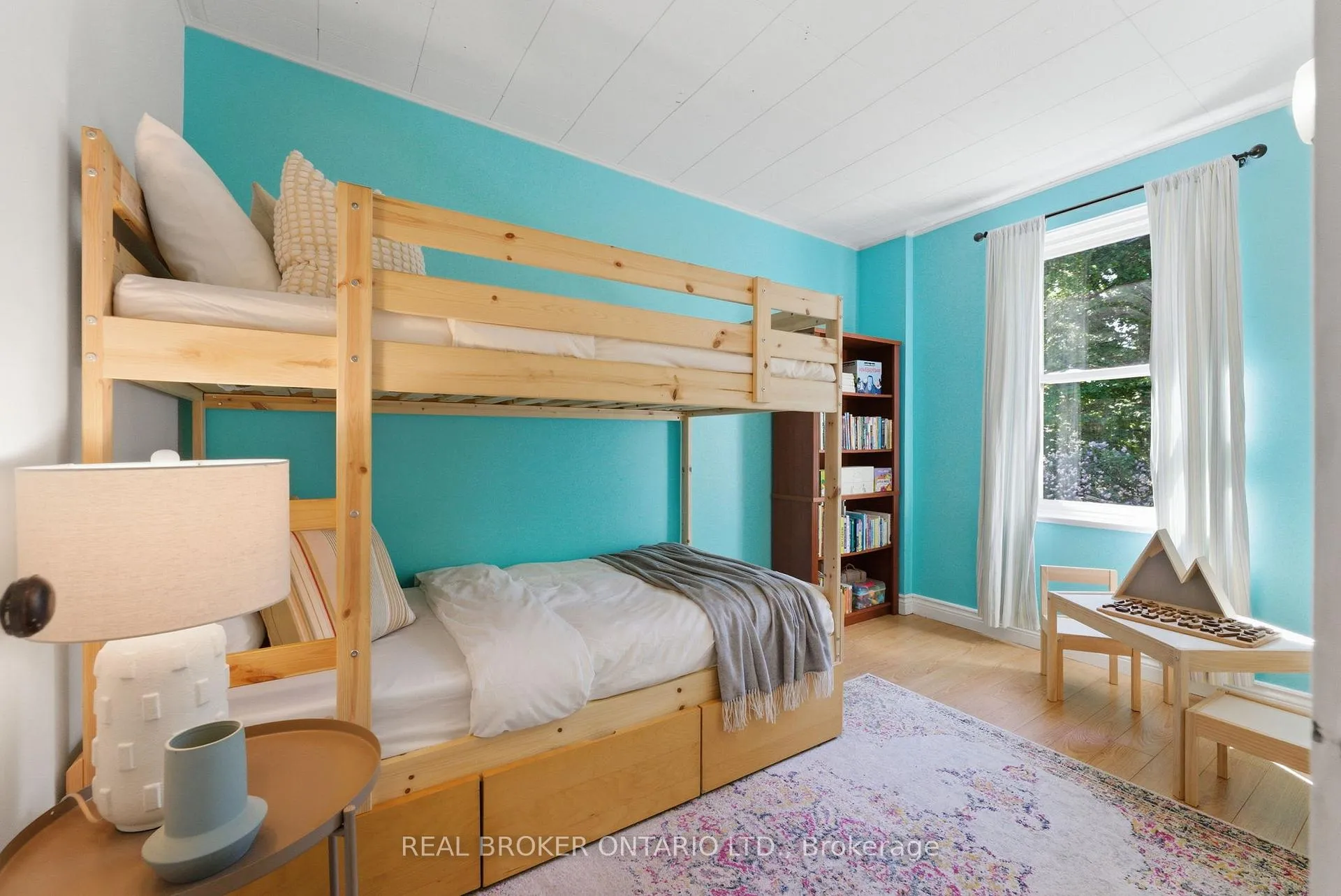 Photo 18 of 833 Sammon Avenue, Toronto, Danforth Village-East York — HOMEH