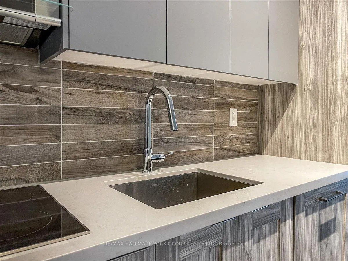 Photo 5 of Unit 3206, 2916 Highway 7 Road, Vaughan, Concord — HOMEH