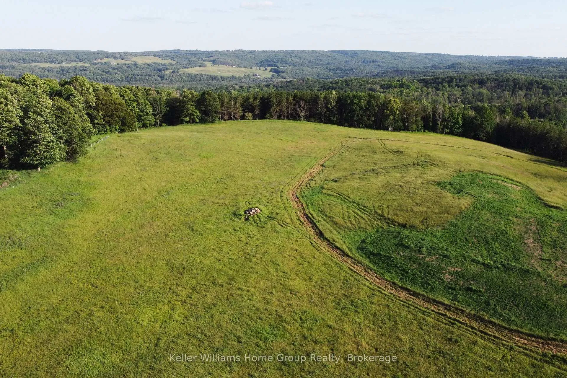 Photo 15 of 678075 Centre Road, Mulmur, Rural Mulmur — HOMEH