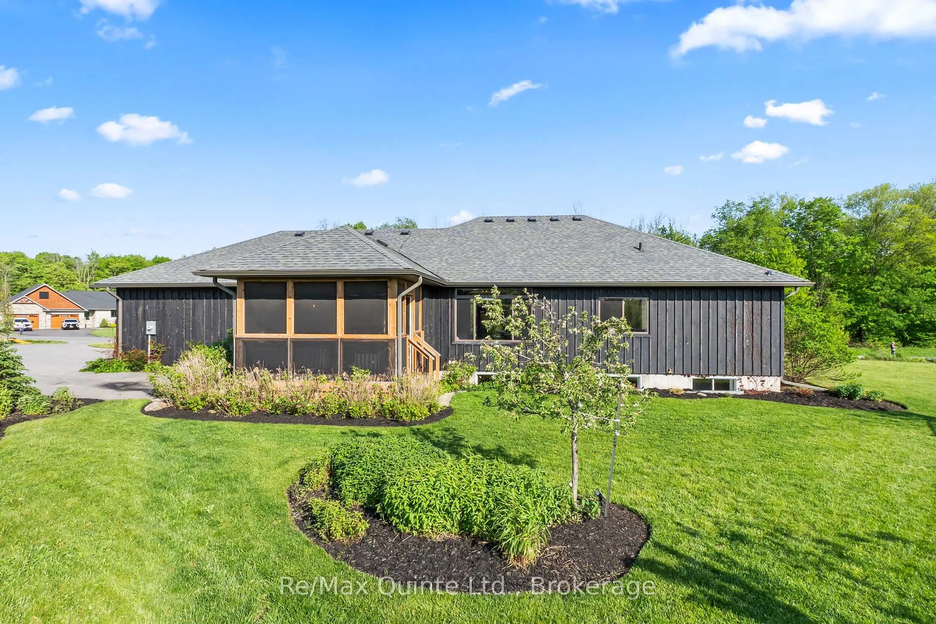 Photo 14 of 68 Hidden Valley Drive, Belleville, Thurlow Ward — HOMEH