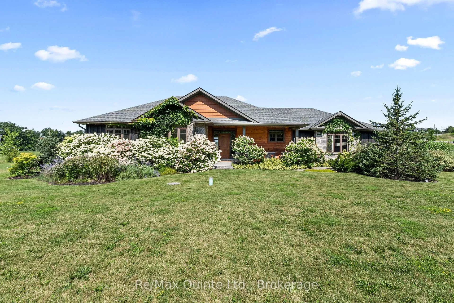 Photo 1 of 68 Hidden Valley Drive, Belleville, Thurlow Ward — HOMEH