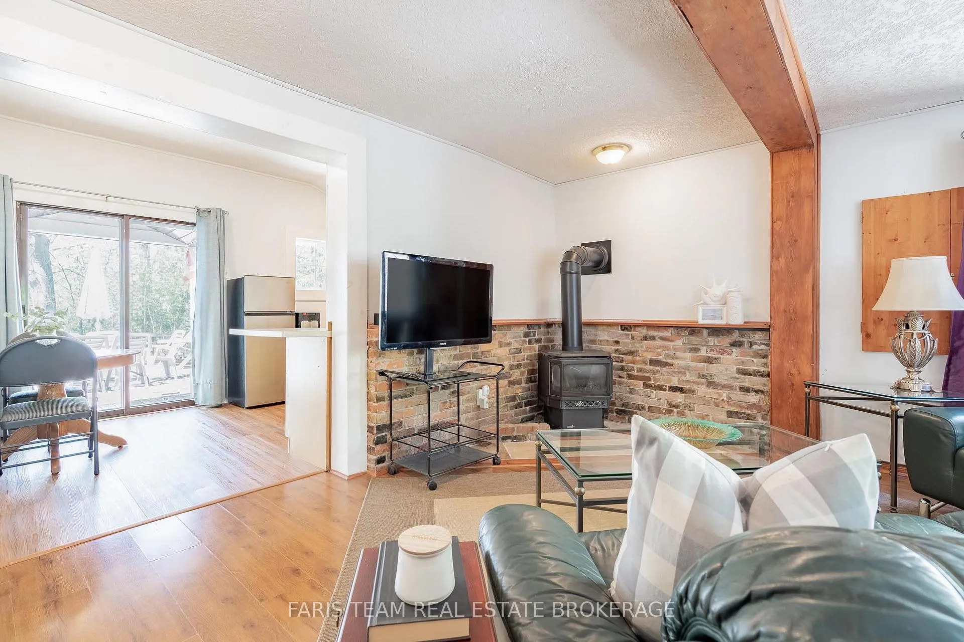 Photo 12 of 216 Oxbow Park Drive, Wasaga Beach — HOMEH