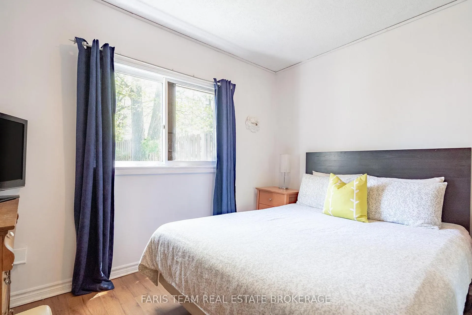 Photo 17 of 216 Oxbow Park Drive, Wasaga Beach — HOMEH