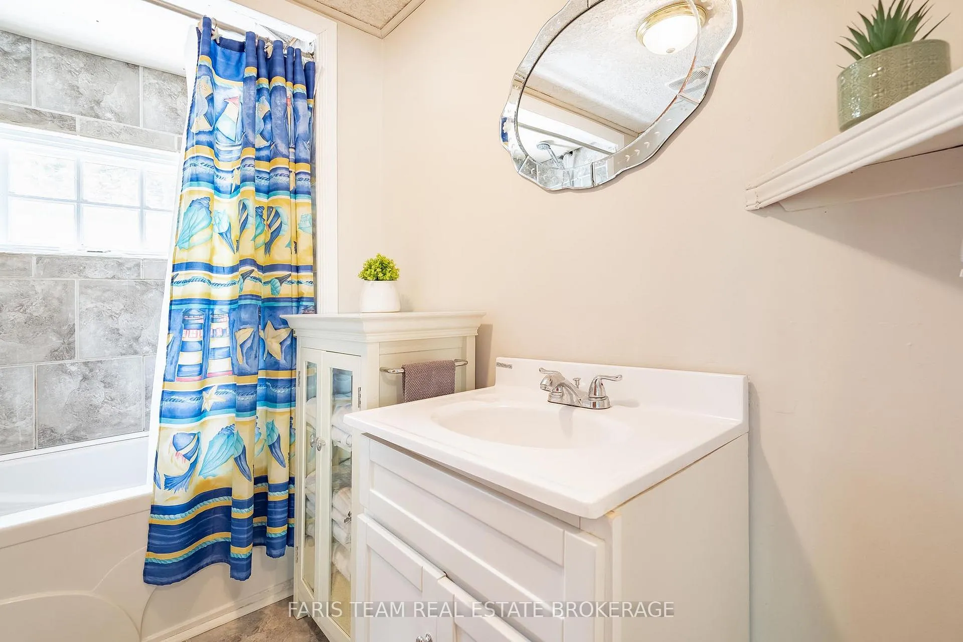 Photo 18 of 216 Oxbow Park Drive, Wasaga Beach — HOMEH