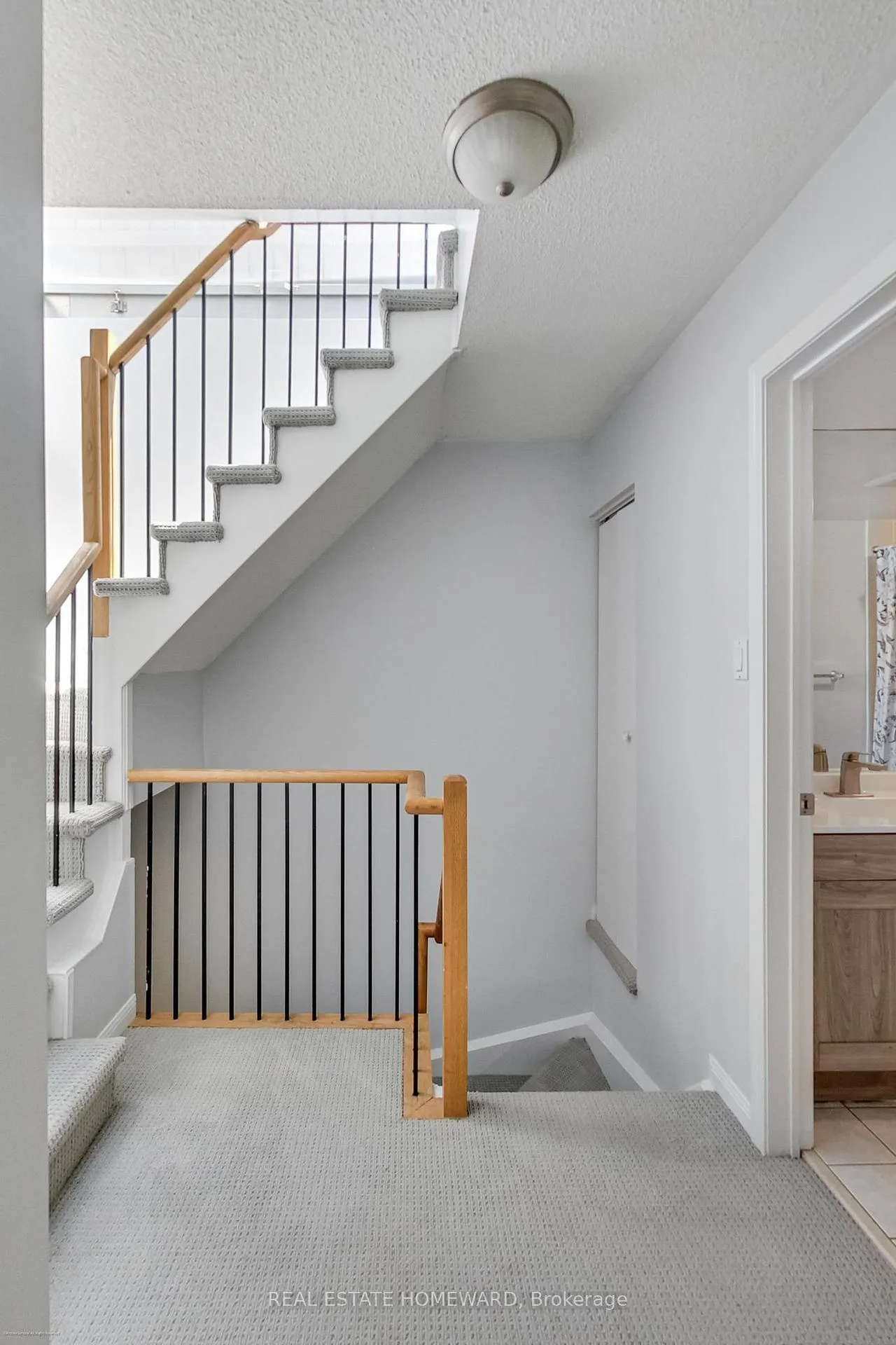 Photo 13 of Unit Th 11, 11 Niagara Street, Toronto, Waterfront Communities — HOMEH