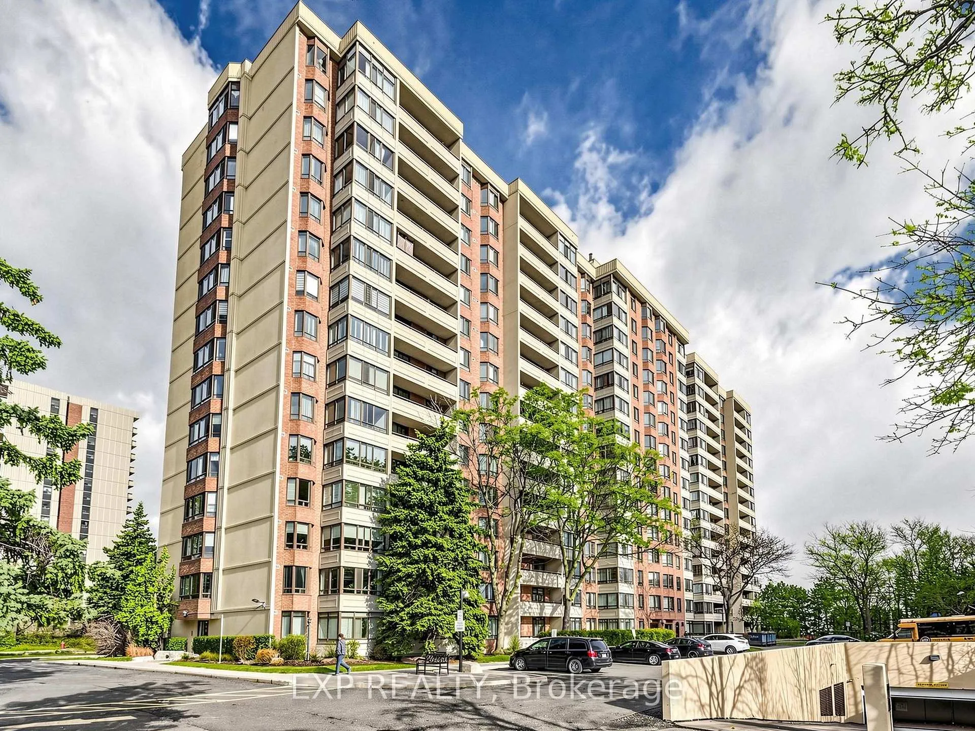 Photo 1 of 5 lisa Street, Brampton, Queen Street Corridor — HOMEH