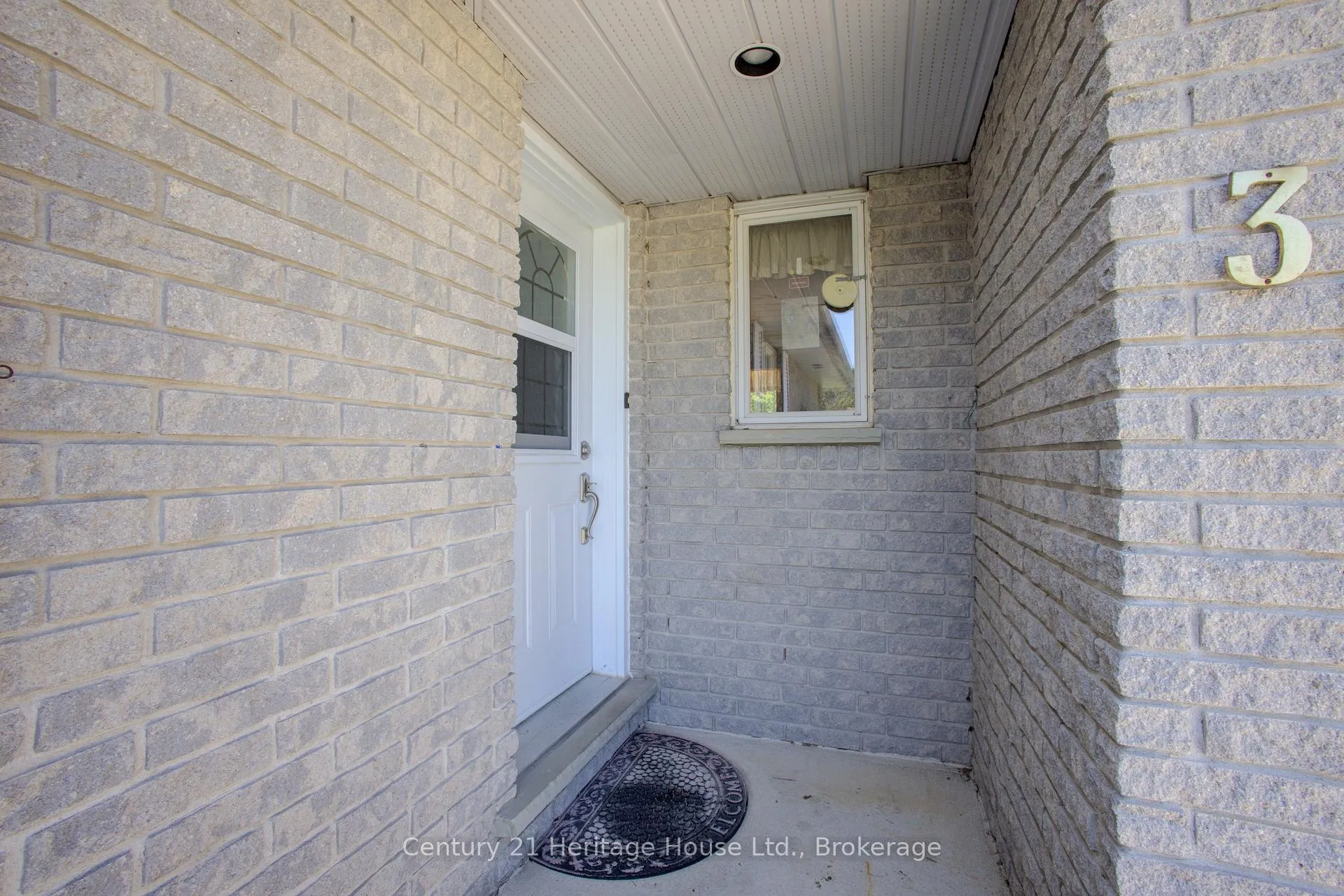 Photo 4 of 320 Arthur Street, West Grey — HOMEH