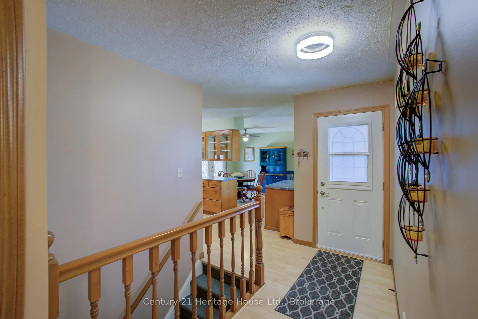 Photo 5 of 320 Arthur Street, West Grey — HOMEH