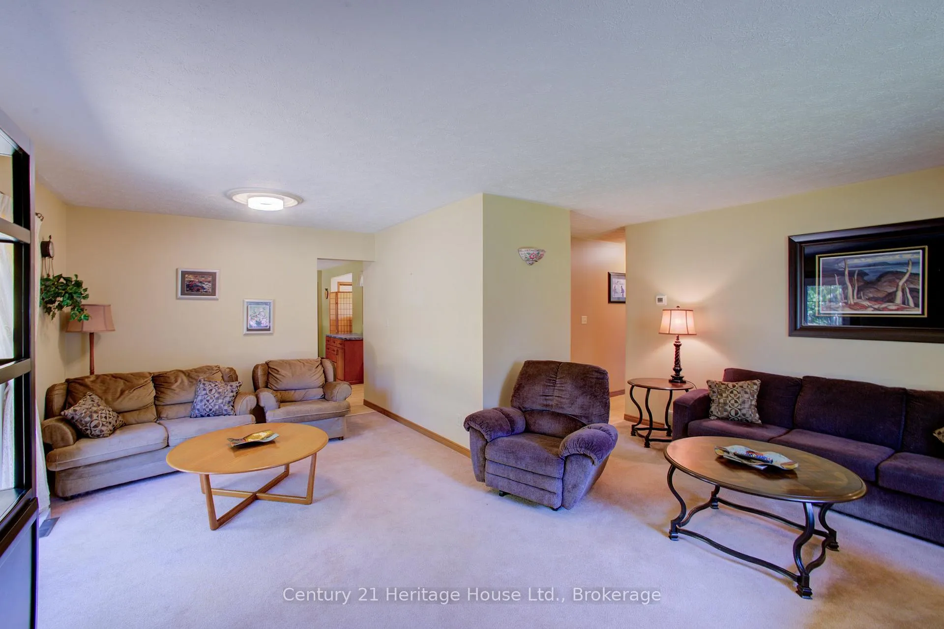 Photo 9 of 320 Arthur Street, West Grey — HOMEH