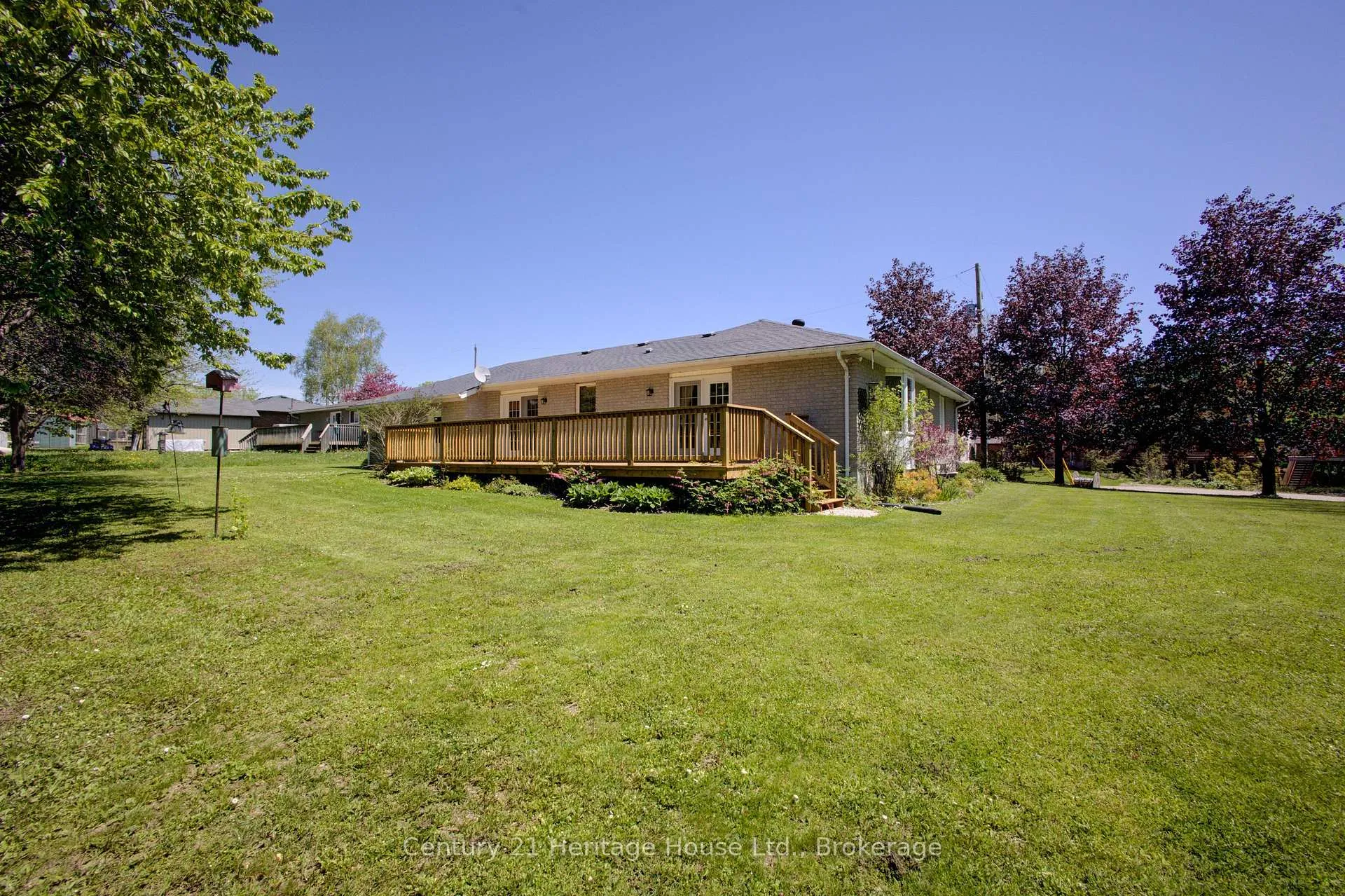 Photo 39 of 320 Arthur Street, West Grey — HOMEH